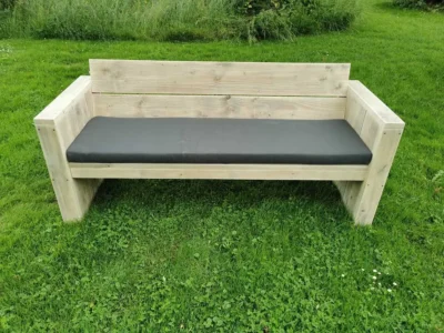 Amrum Gartenbank schräg mit Kissen