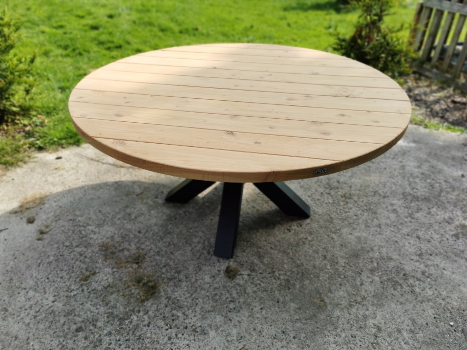 IMG 20210710 171411 - Runder Tisch mit Stahlfüßen Doppelkreuz Indoor+Outdoor