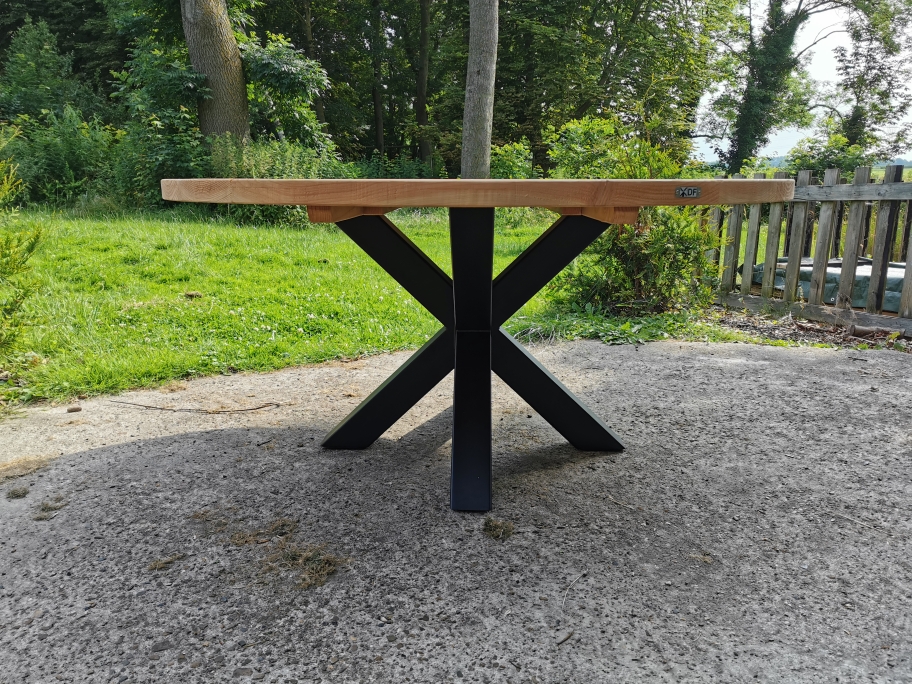 IMG 20210710 171453 - Runder Tisch mit Stahlfüßen Doppelkreuz Indoor+Outdoor