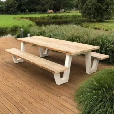 Picknickbank mit Stahlfüße W