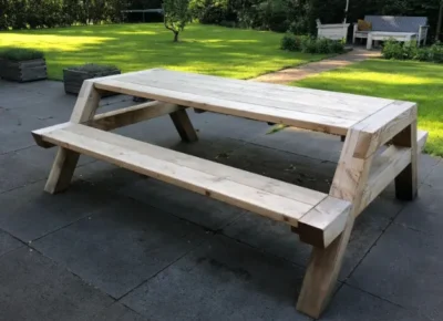 Picknickbank Seite