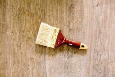 Schutzanstriche Holz