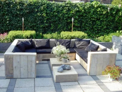 Lounge-U-Bank Front